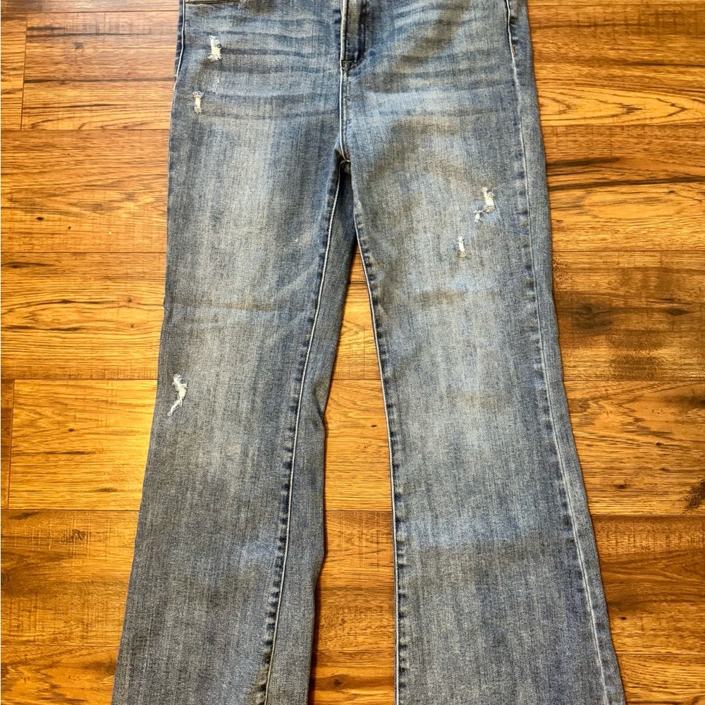 Stylish Blue Distressed Women's Flare Jeans